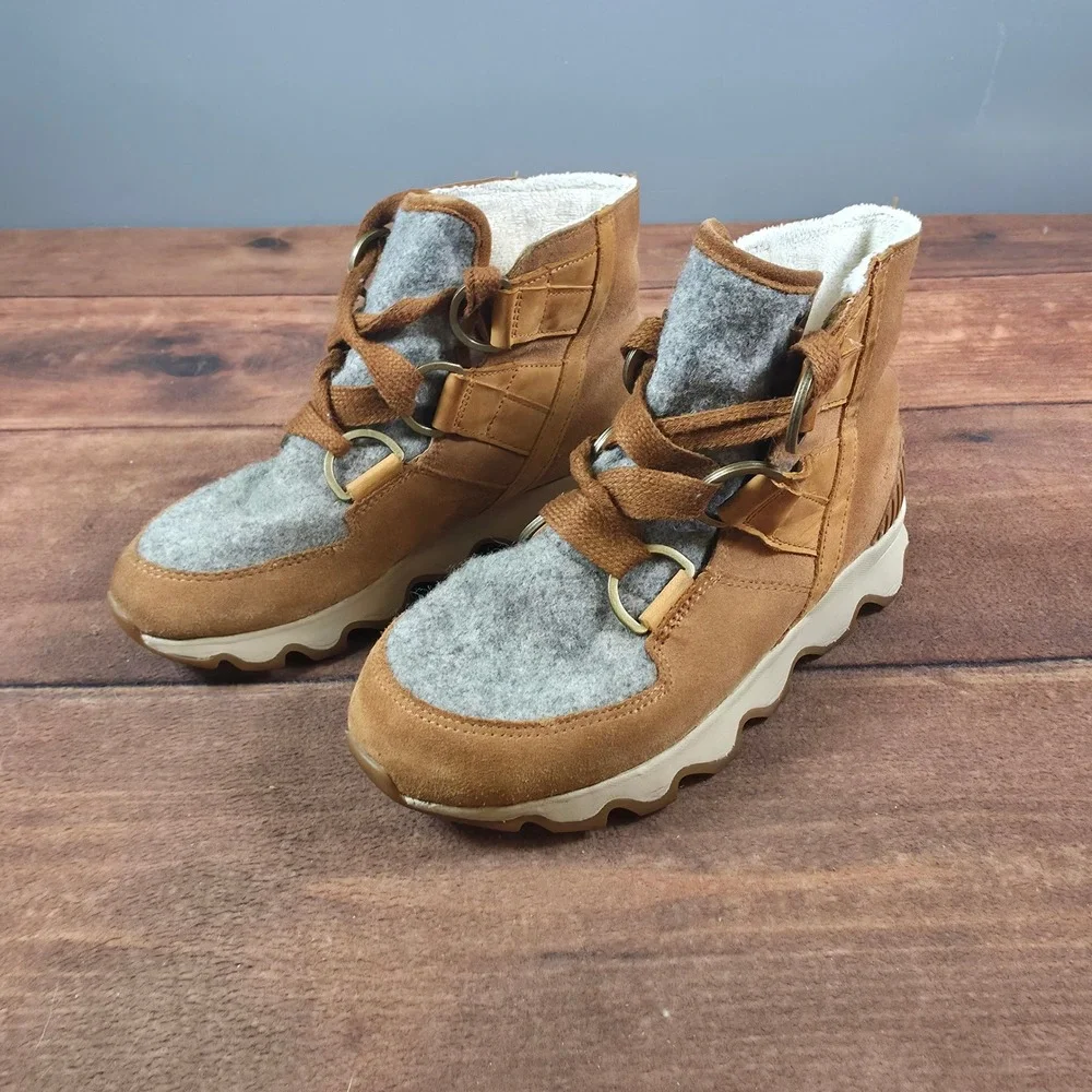 Sorel Kinetic Short Boots Womens 9 Brown Good Waterproof Suede NL3097-224